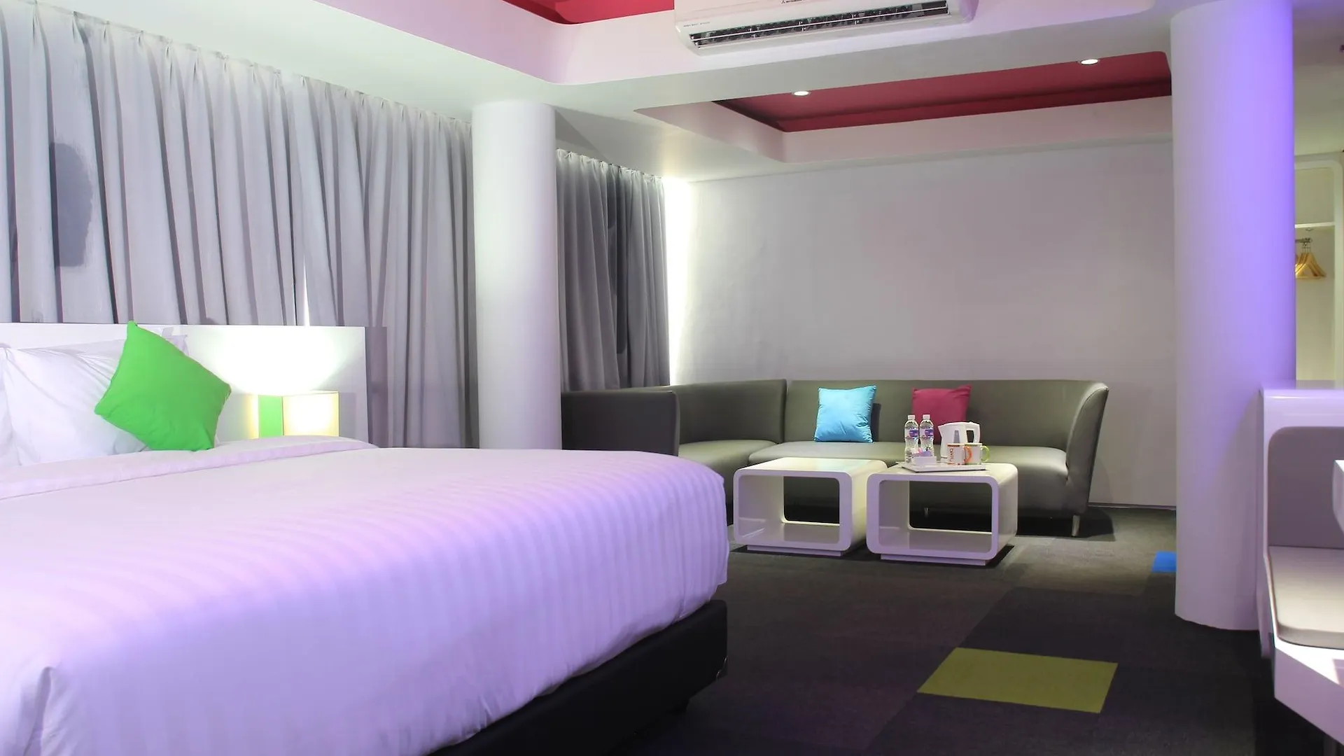 Berry Glee Thematic Hotel Kuta  4*, Kuta (Bali) Indonesia