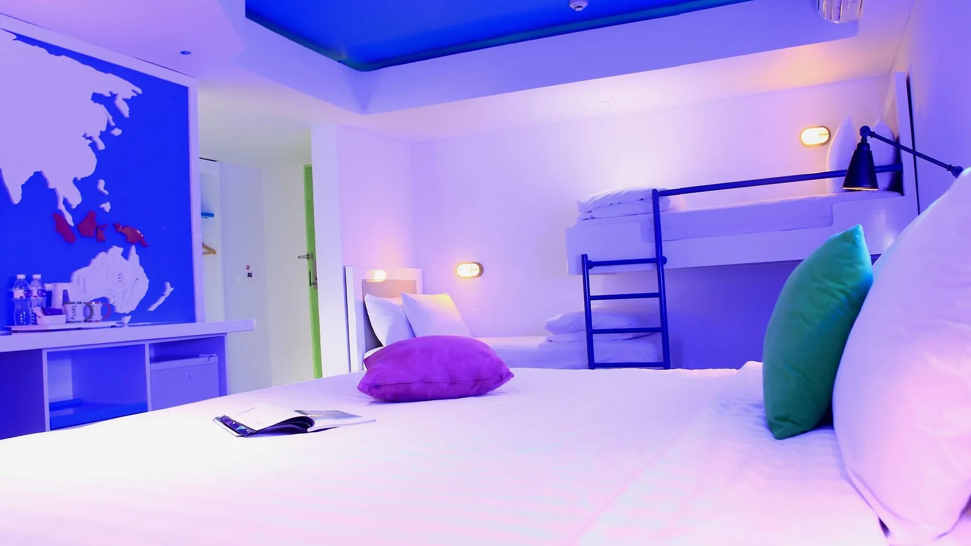 Berry Glee Thematic Hotel Kuta