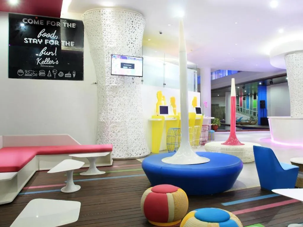 Berry Glee Thematic Hotel Kuta  4*, Kuta (Bali)