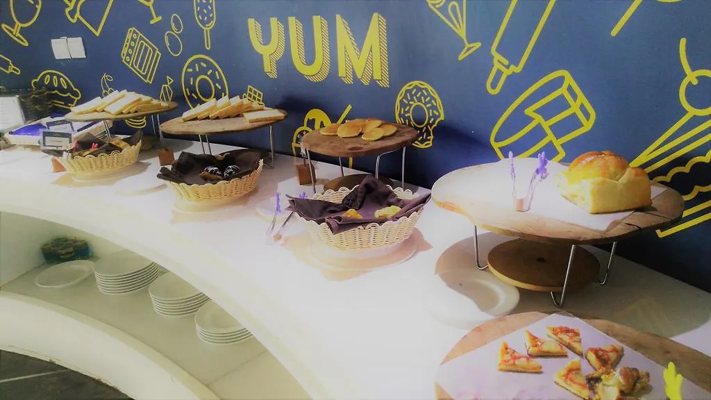 Berry Glee Thematic Hotel Kuta  Indonesia