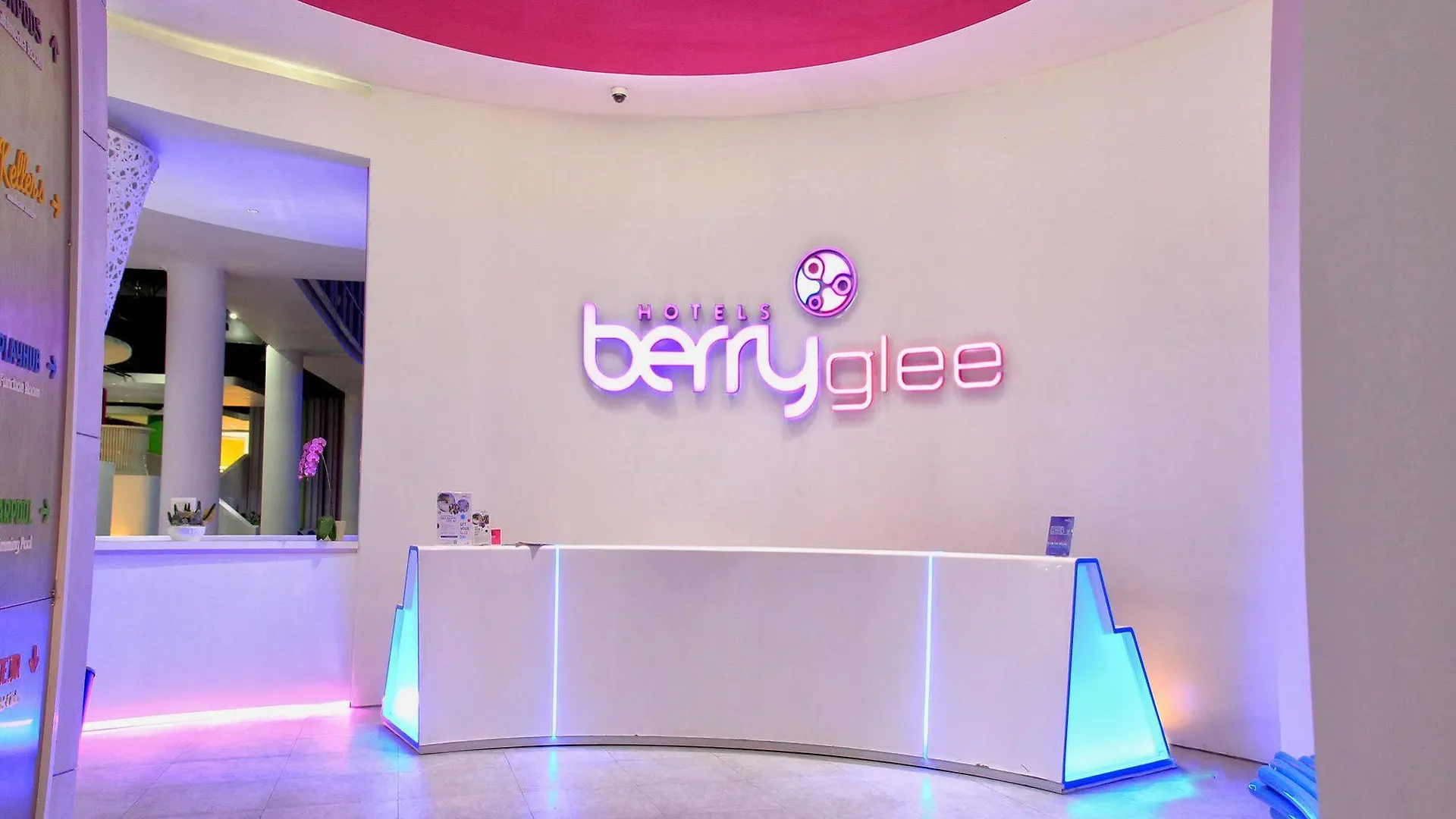 Berry Glee Thematic Hotel Kuta